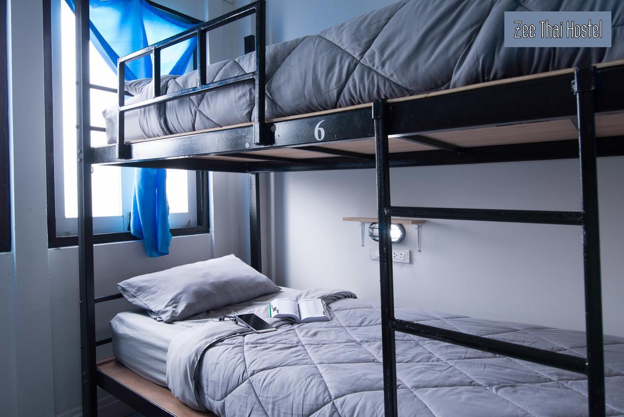Etagenbett im gemischten Schlafsaal